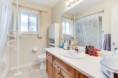 For Lease - 194 Livingstone Street Unit# Upper, Barrie, Ontario - Photo 5