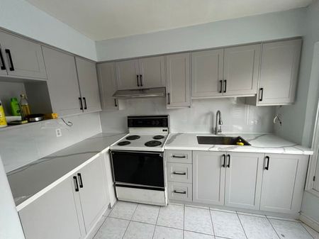 For Lease - 25 whitecap Boulevard Unit# unit 29, Toronto, Ontario - Photo 2