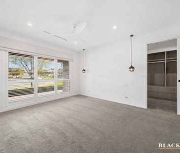 Executive Family Luxury in the Heart of Googong - Photo 2