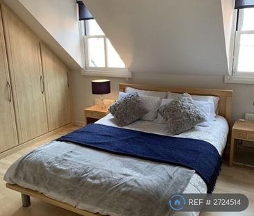 4 bedroom flat to rent - Photo 4