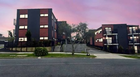 GLENN INNES, 1 BEDROOM - Photo 4