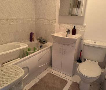 2 bedroom terraced house to rent - Photo 6