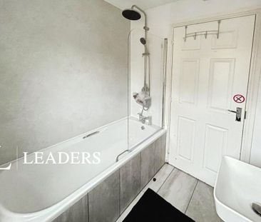 1 bedroom in a house share to rent - Photo 5