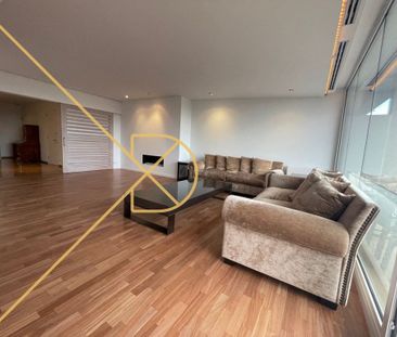 3 room luxury penthouse for rent in Barcelona, Spain - Photo 4