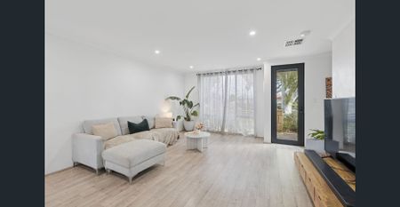 MODERN PARKSIDE LIVING - Photo 3