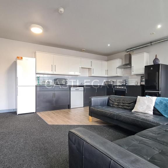 7 bedroom flat share to rent - Photo 1