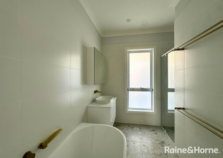 Modern Home with Quality Finishes - Photo 5