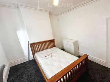 Club Garden Road, Sheffield, S11 - Photo 2