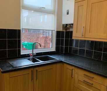 2 Bed End Terrace, Cyril Avenue, NG8 - Photo 3