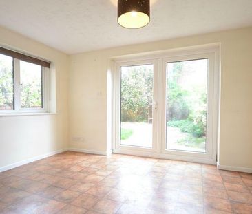 3 bedroom detached house to rent - Photo 6