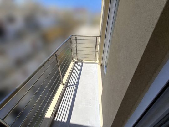 Ενοικιάζεται τριάρι διαμέρισμα μόνο για φοιτητές κέντρο Ηράκλειο Κρήτης - Photo 1