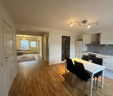 Oriongatan, Märsta - Photo 4
