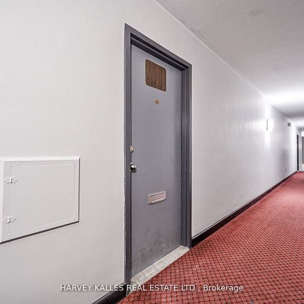 For Lease - 2000 Sheppard Avenue Unit# 614, Toronto, Ontario - Photo 1