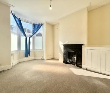 2 bedroom maisonette to rent - Photo 4