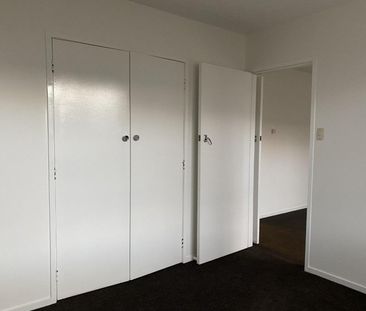 Fab Flat in Ham East - Photo 1