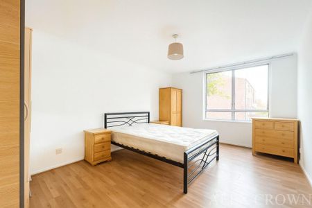 4 bedroom terraced house to rent - Photo 4