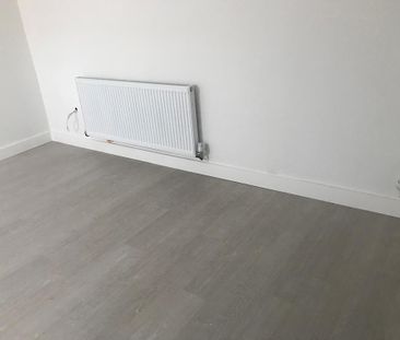 2 bedroom link detached house to rent - Photo 5