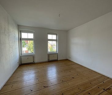 *** Sanierte Wohnung mit Echtholzfußboden in der Bahnhofsvorstadt*** - Photo 1