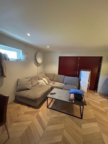 Ängsvägen, Täby - Photo 2