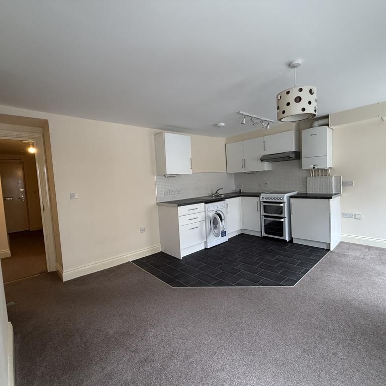 1 bedroom flat to rent - Photo 1