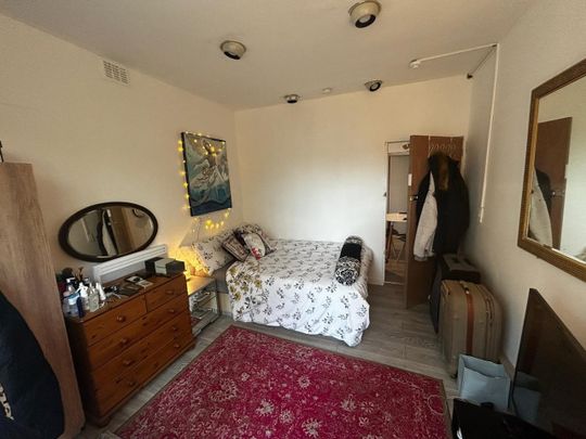 Studio Flat, Bree Court, N3 - Photo 1