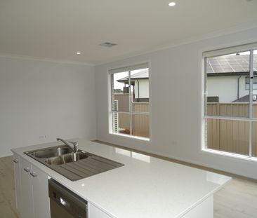 3 Jade Close, Mount Barker SA 5251 - House For Rent - $620 | Domain - Photo 4
