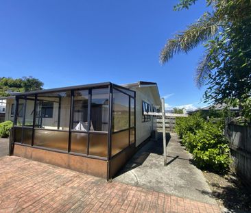 Sunny Tahunanui House - Photo 1