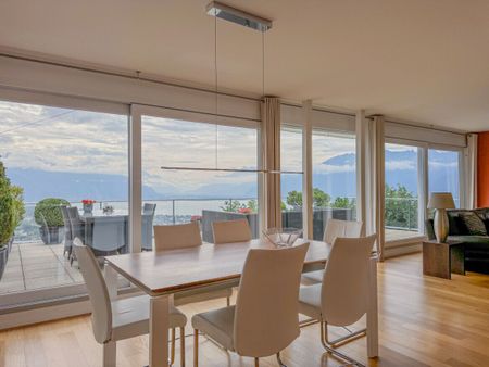 MEUBLÉ - SPECTACULAIRE 5.5 PIÈCES DE STANDING AVEC VUE SUR LE LAC - Photo 2