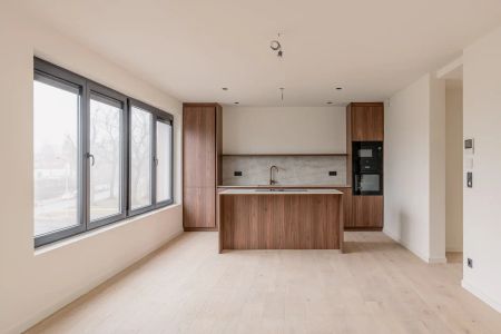 Stijlvol wonen aan de rand van Fort V: gerenoveerd appartement met 2 slaapkamers en terras - Foto 3