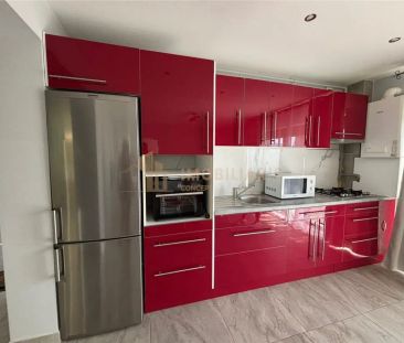 Apartament cu 2 camere si curte proprie - Photo 2