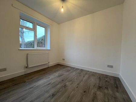 2 bedroom detached bungalow to rent - Photo 3