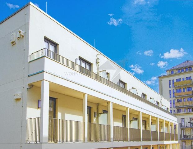 Wohnen mit Wohlfühlfaktor - moderne 2-Raum-Wohnung mit Sonnenbalkon - Foto 1
