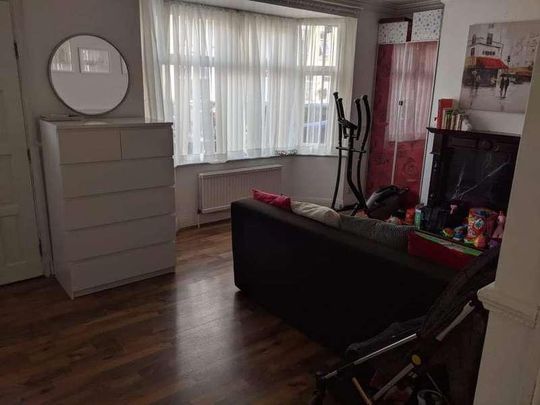 Castle Road, Grays, Essex, RM17 - Photo 1