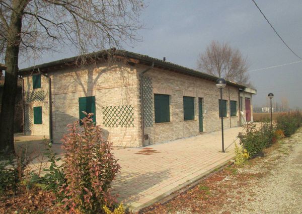 Bilocale Strada Fraore, Baganzola - Aeroporto, Parma