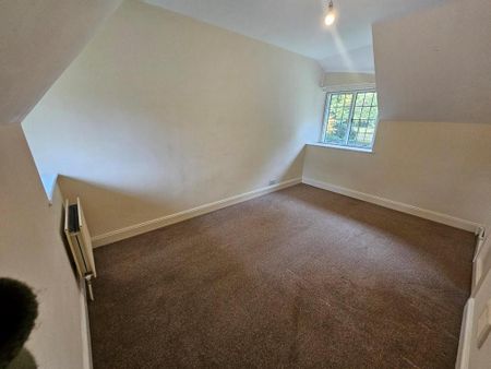 3 bedroom semi-detached house to rent - Photo 4