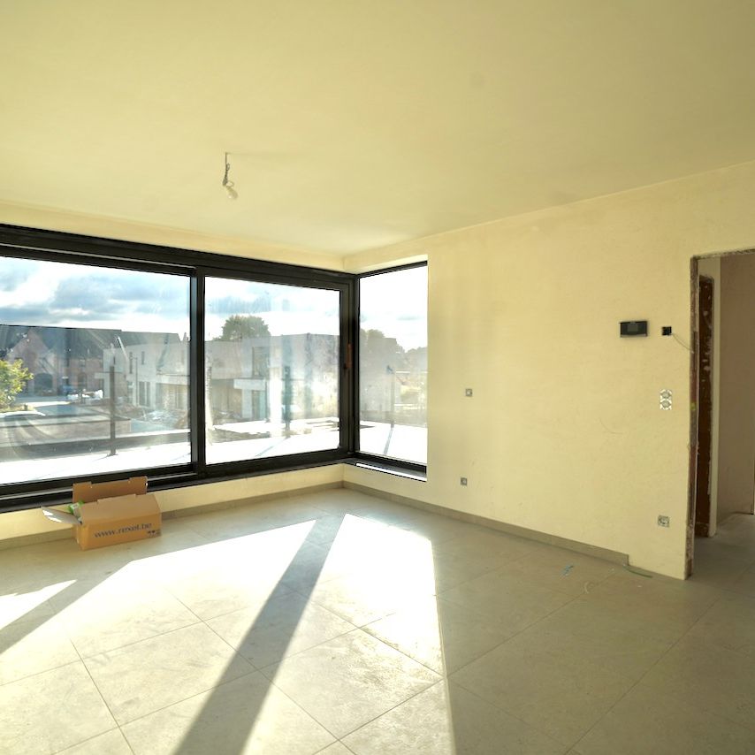 Duplex te huur in Oosteeklo - Photo 1
