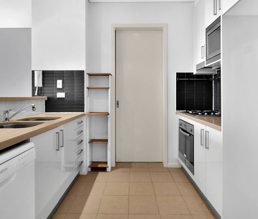 Unfurnished One Bedroom Apartment - Photo 3