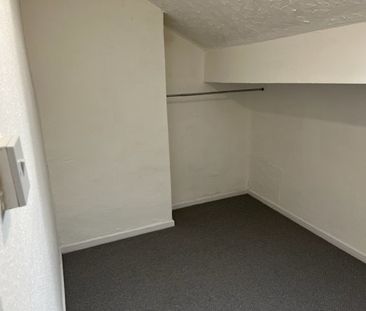 1 Bed Flat, Mexborough Avenue, LS7 - Photo 1