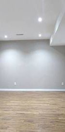 Renovated One Bedroom Toronto Basement Apartment in Great Area! - Photo 1