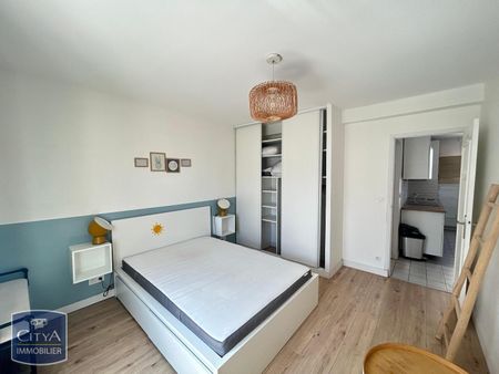 Location Appartement 2 pièces 38m² MARSEILLE 3ème - Photo 3