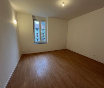 Location Appartement 2 pièces 61m² HOMECOURT 54310 - Photo 2