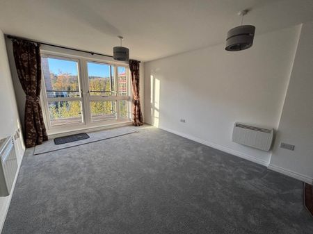 Ashton, Bristol - Photo 3