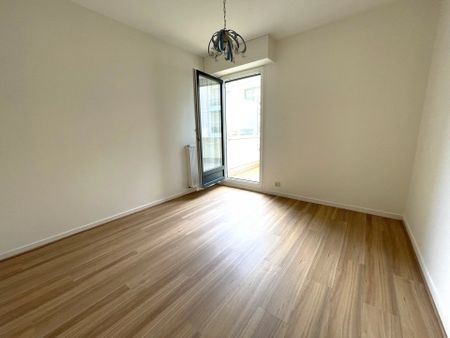 Location Appartement 3 pièces 71m² TOURS 37000 - Photo 4