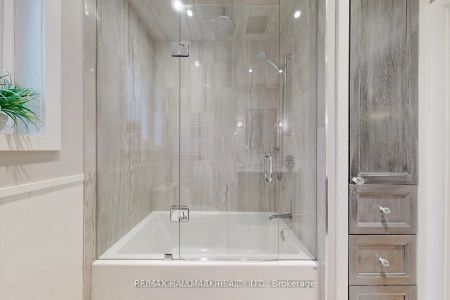 96 Glen Davis Crescent #Main Fl - Photo 4