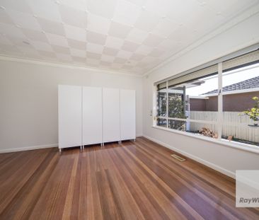 Versatile Living in a Sought-After Deer Park Pocket - Photo 4