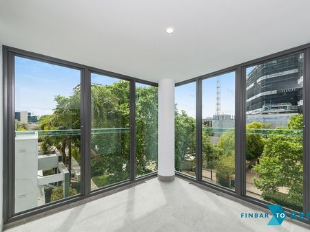 302/3 Kintail Road, Applecross - Photo 5