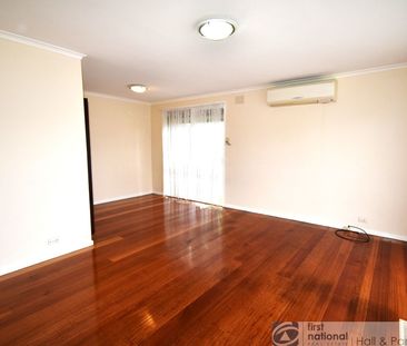 4 Bedroom house in a great location - Photo 6
