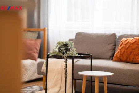 Pronájem bytu 1+kk v ulici Jungmannova v Unhošti - Photo 2