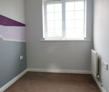 3 bedroom semi-detached house to rent - Photo 4