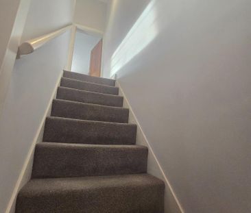 3 bedroom terraced house to rent - Photo 5